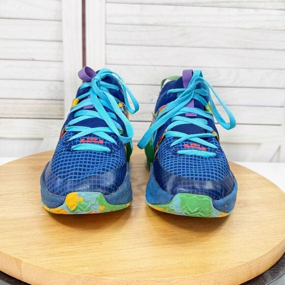 Nike Youth LeBron Witness 7 Basketball Sneakers Blue Multi 6 Big Kid DQ8650-400 - Picture 2 of 12